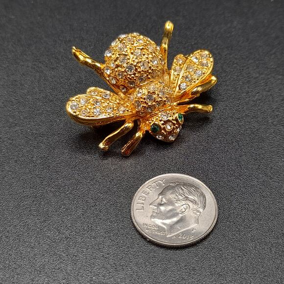 Vintage Rhinestone Bee Brooch, Gold Tone, Green Clear Rhinestones - Picture 3 of 9